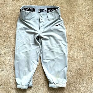 Nike baseball knickers- gray- boys medium
